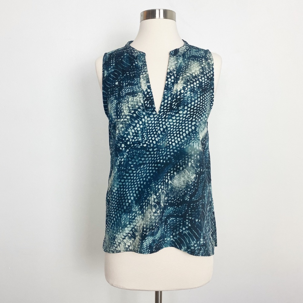 Eight Sixty Sleeveless Teal Snake Print Blouse